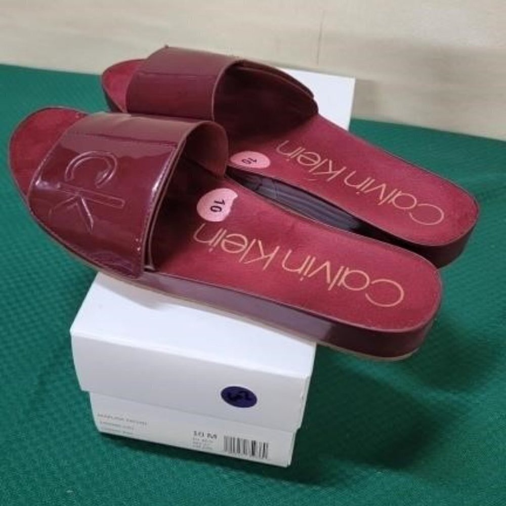 Calvin Klein Red Patent Slides Sandals size 10 - Picture 2 of 3
